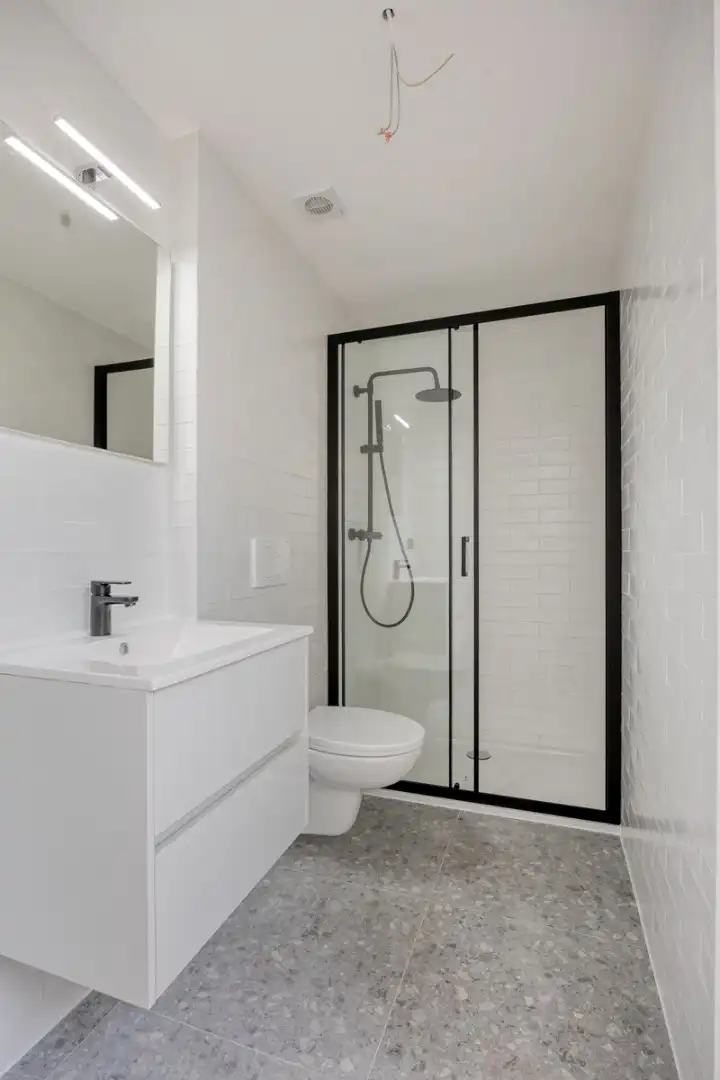 Volledig gerenoveerd en gemeubelde studentenkamer met privé badkamer en tuin - EPC A!  foto 31