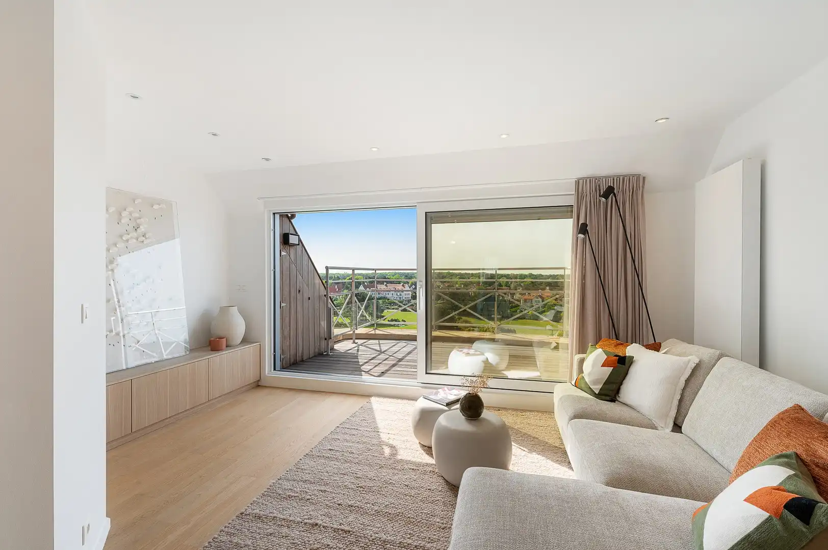 Zonnig gerenoveerd duplex penthouse appartement te Zoute foto 3