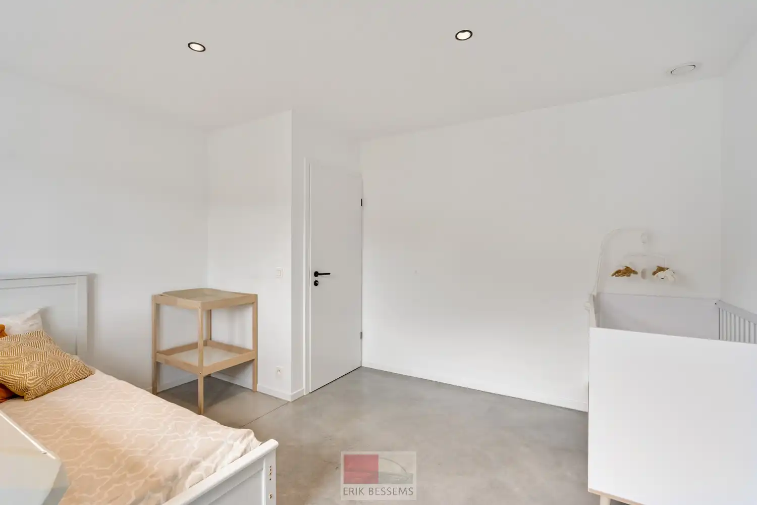 Energiezuinige, moderne woning met een bewoonbaar oppervlakte van circa 195 m², gelegen op een perceel van 776 m² in een rustige en groene omgeving. foto 30