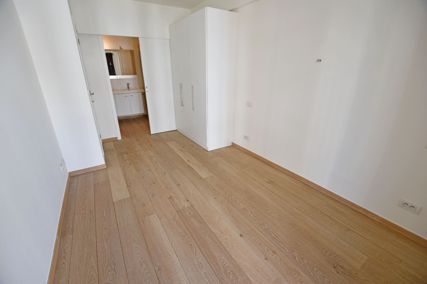 Mooi onderhouden appartement op de Kustlaan nabij het Albertplein foto 11
