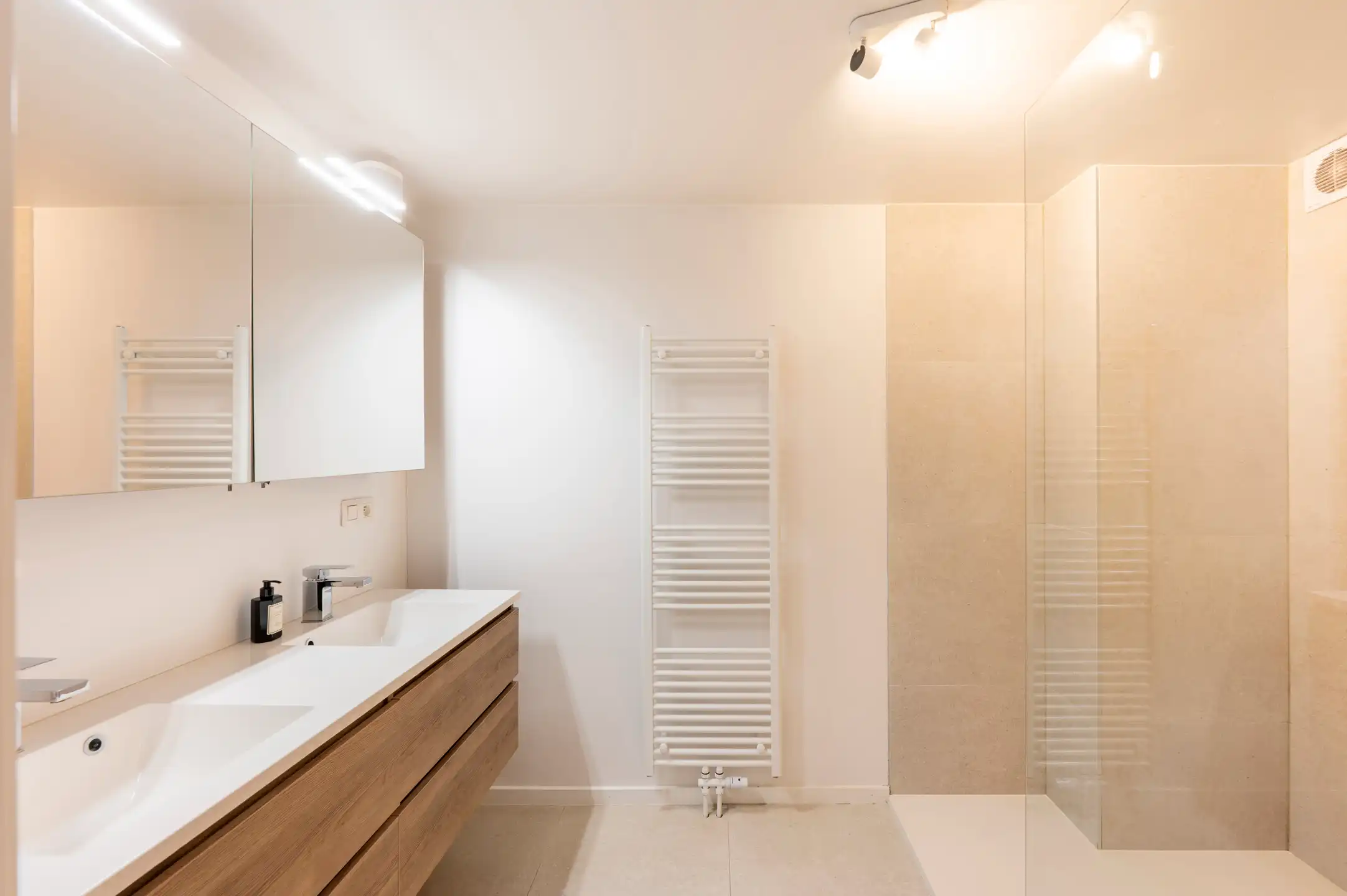 OPEN HOUSE ZATERDAG 11/04  -  appartement met zonnig terras foto 9