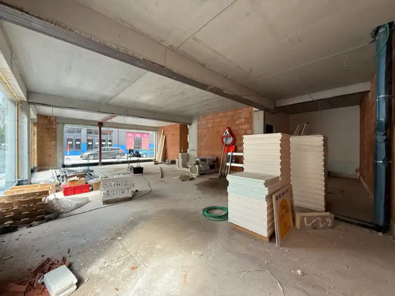 NIEUWBOUW HANDELSRUIMTE OP TOPLOCATIE AAN DE VLASMARKT foto 3