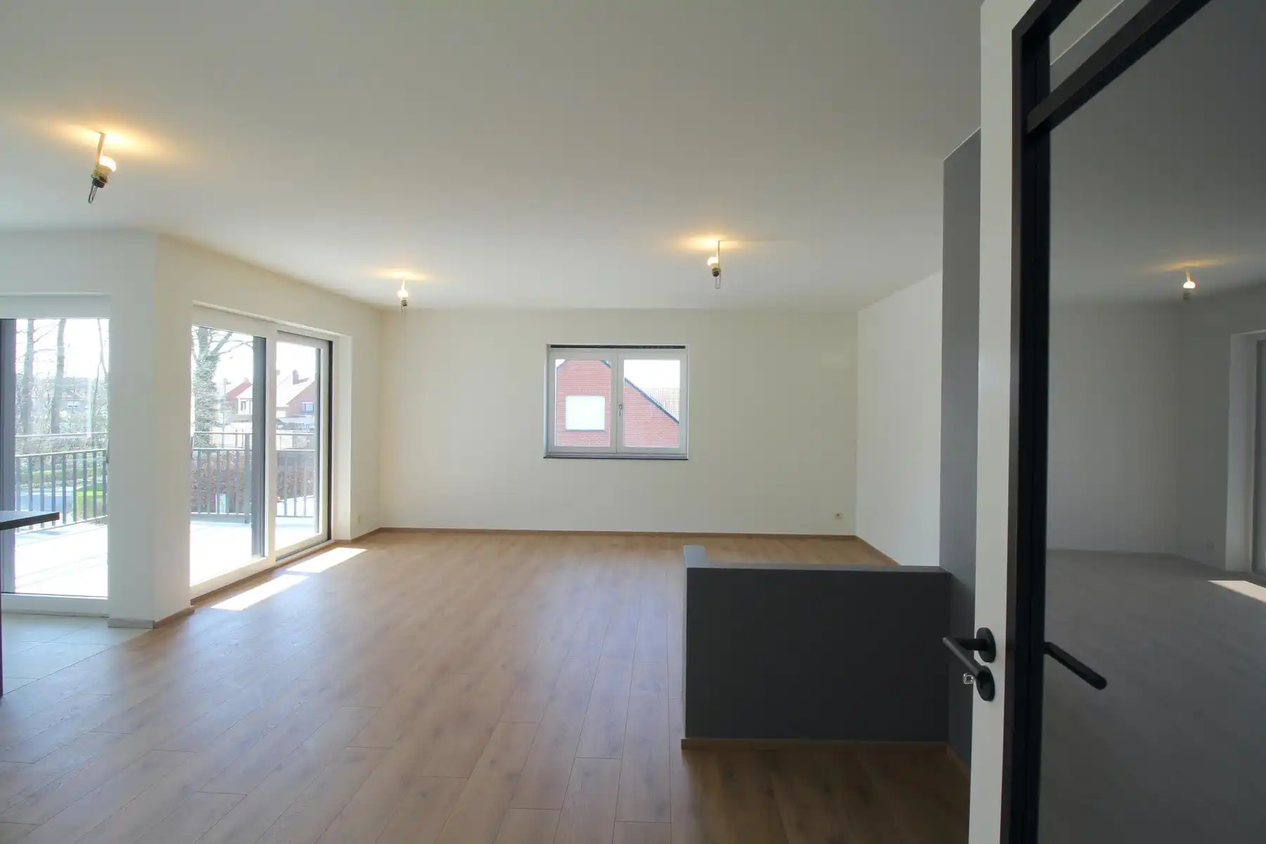 Nieuwbouwappartement (1ste V) met 2 slaapkamers en zonneterras foto 2