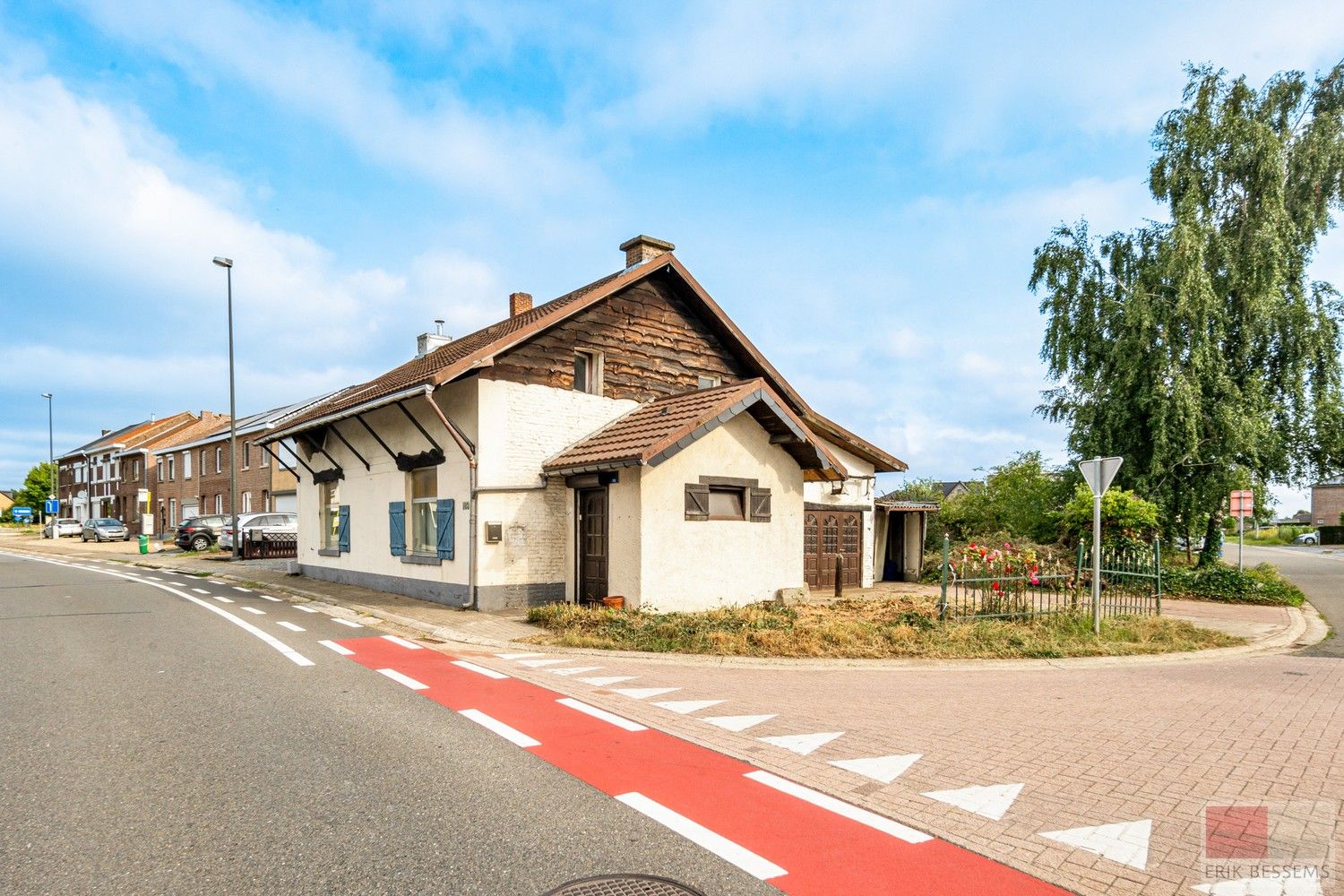 Charmante renovatiewoning met authentieke details en karaktervolle gevel. foto 28