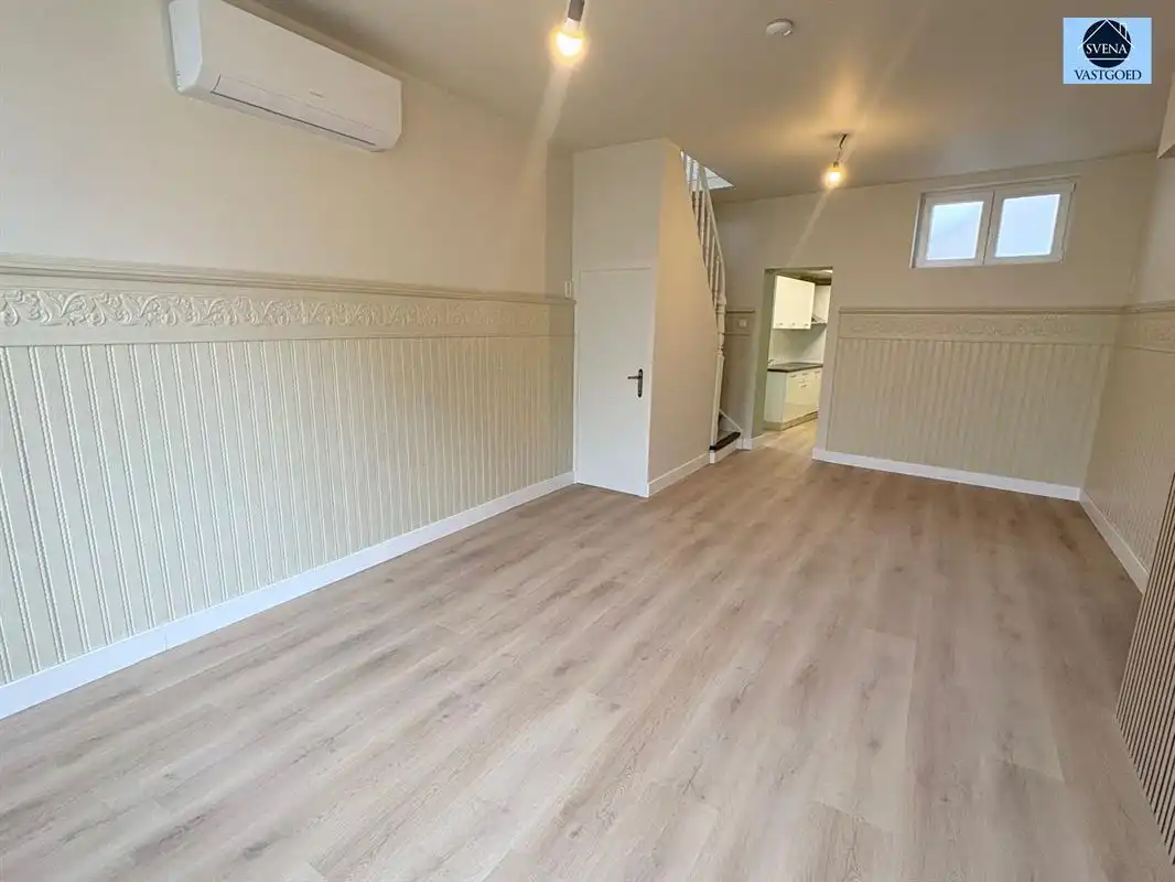 PRACHTIGE, ZEER RUIME WONING MET 5 SLAAPKAMERS foto 4