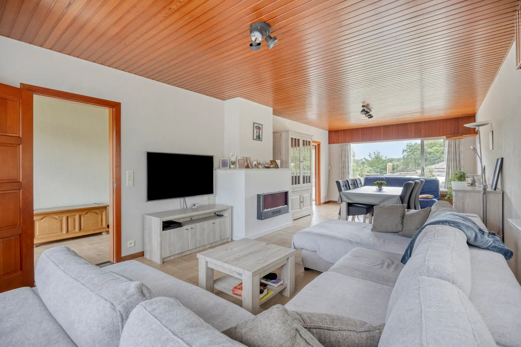Ruime vrijstaande woning met potentieel foto 5
