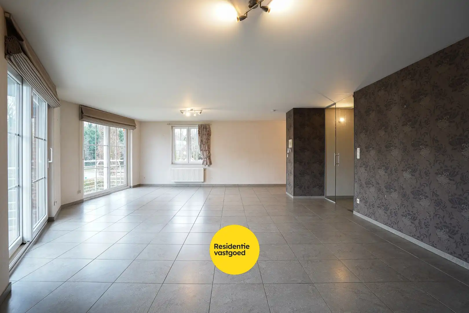 Instapklare duplex (130 m²) in het hart van Eernegem foto 6