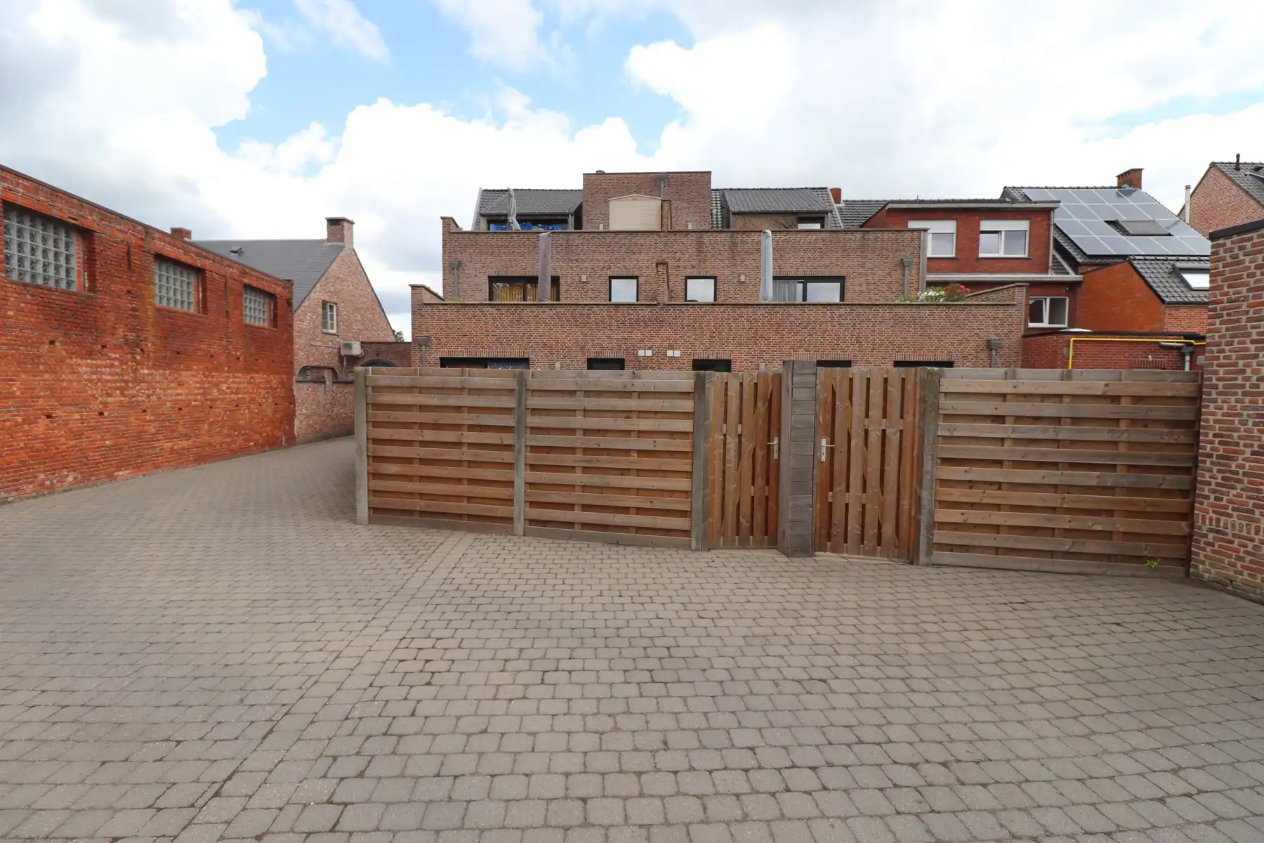 Een studio op de tweede verdieping rechts - met terras en garage foto 13