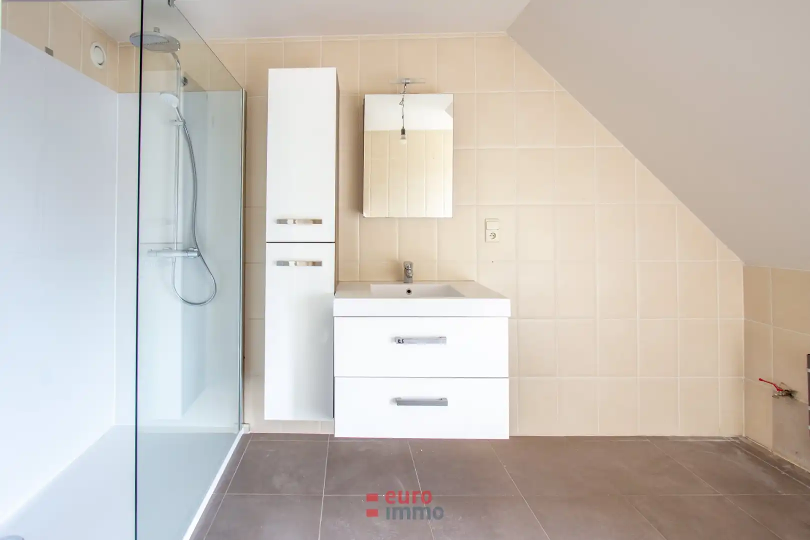 Duplex appartement met 3 slaapkamers! foto 9