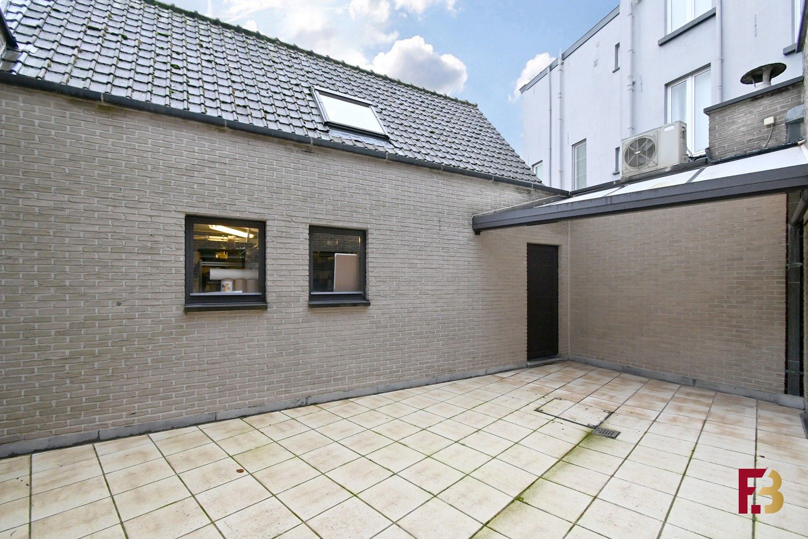 Handelspand met luxueus duplex appartement in het hartje van de Vlaamse Ardennen foto 23