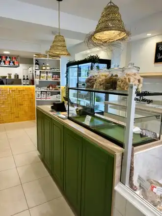 Instapklare traiteurzaak met appartement ter overname in het centrum van Deinze foto 6