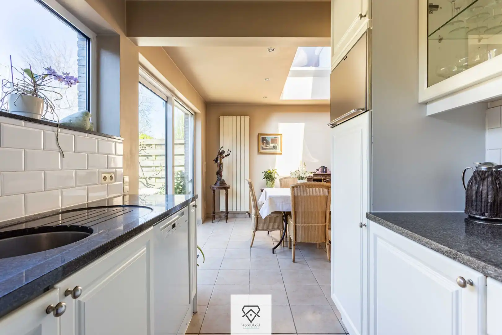 Gezinswoning met tuin en veel potentieel in het gegeerde Oostakker foto 13