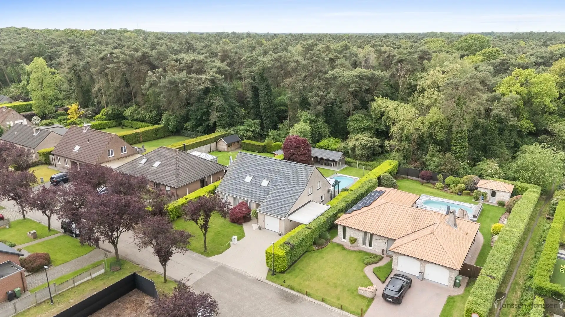 Prachtige lichtrijke villa met 4 slaapkamers op 826m². foto 27