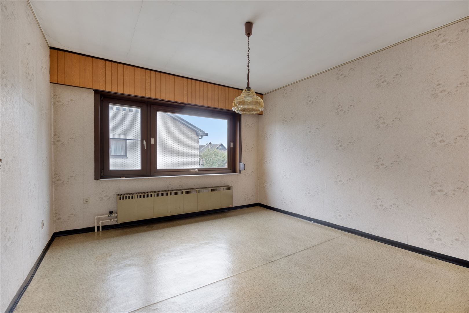 TE KOOP: Te renoveren woning te Heusden-Zolder!  foto 10