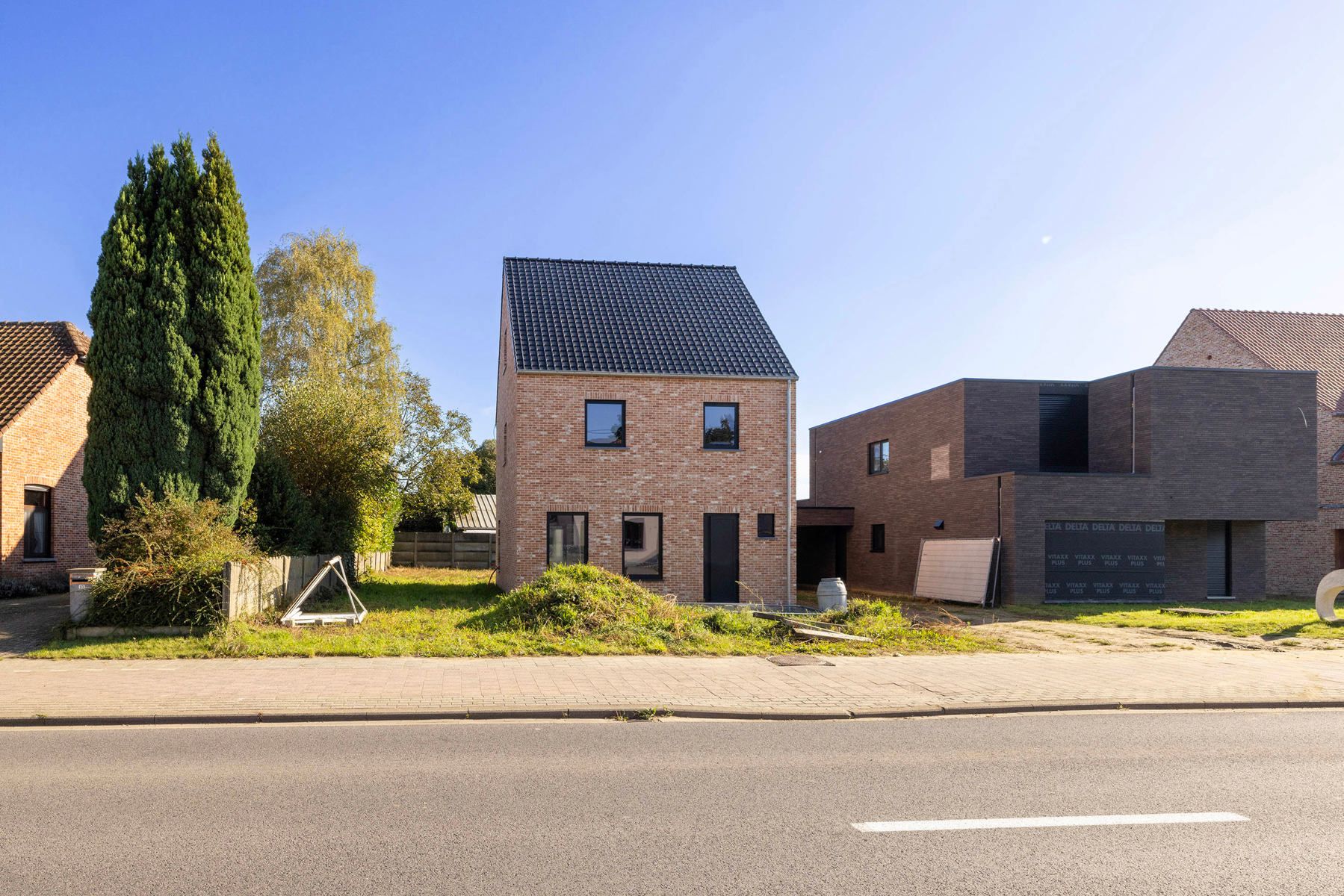 Semi casco nieuwbouwwoning met 3/4 slaapkamer foto 2