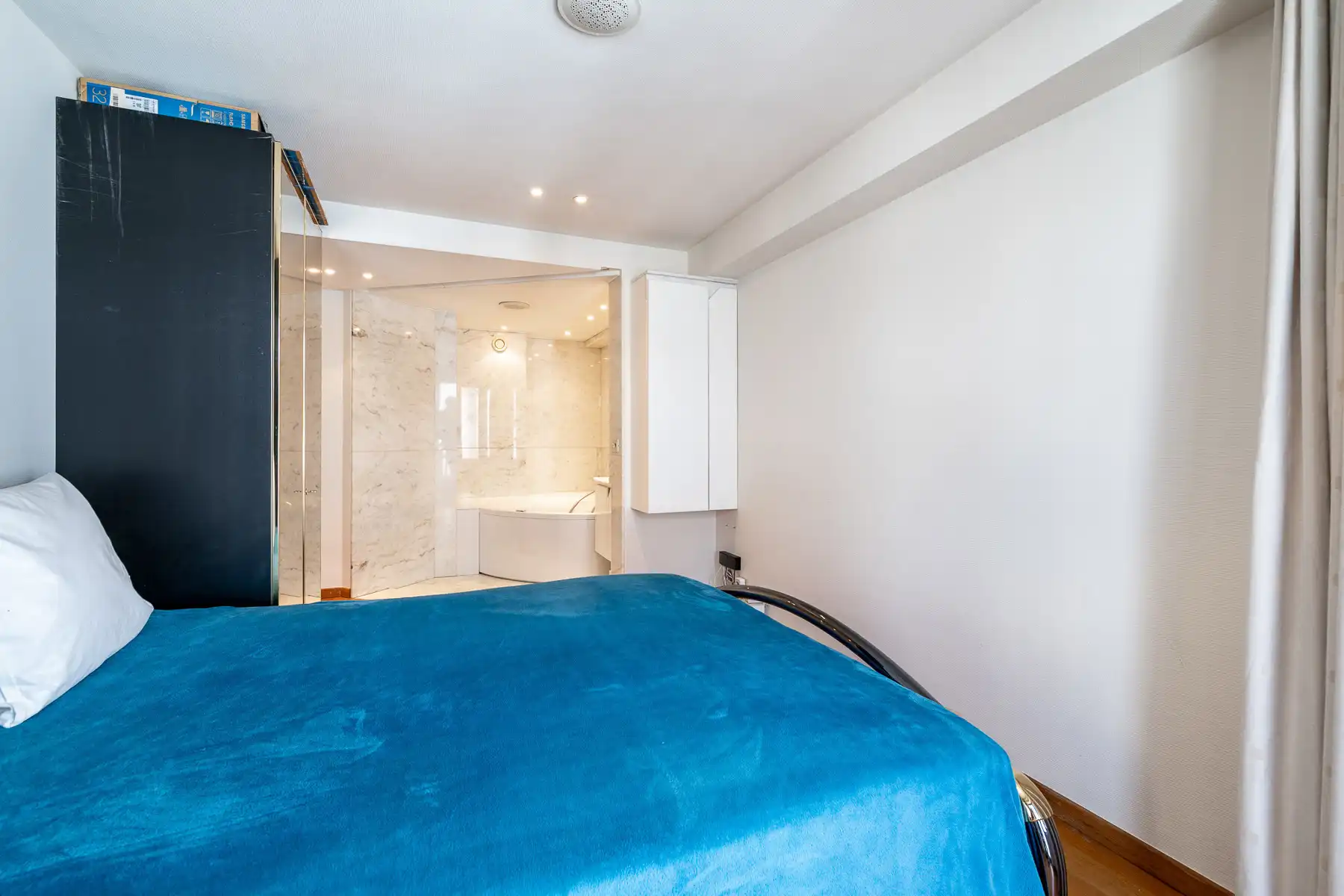 Zonnig appartement met open zicht in hartje Zoute ! foto 10