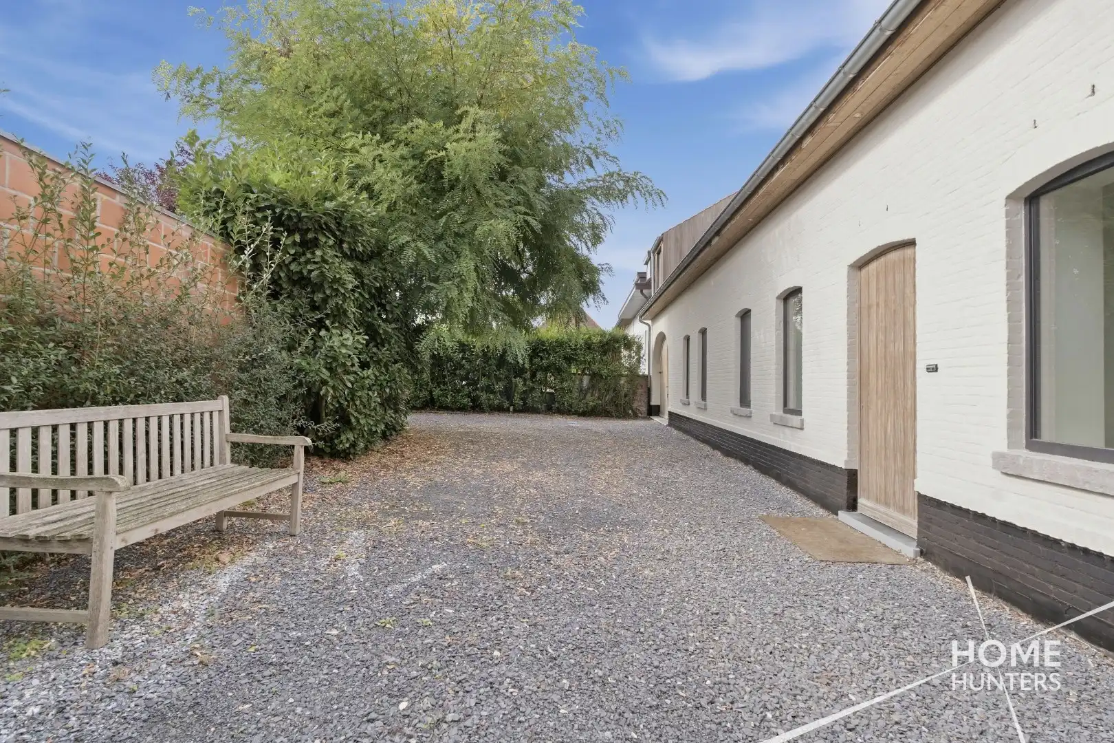 Karaktervolle landelijke woning,volledig vernieuwd en klaar voor de laatste persoonlijke afwerking foto 3