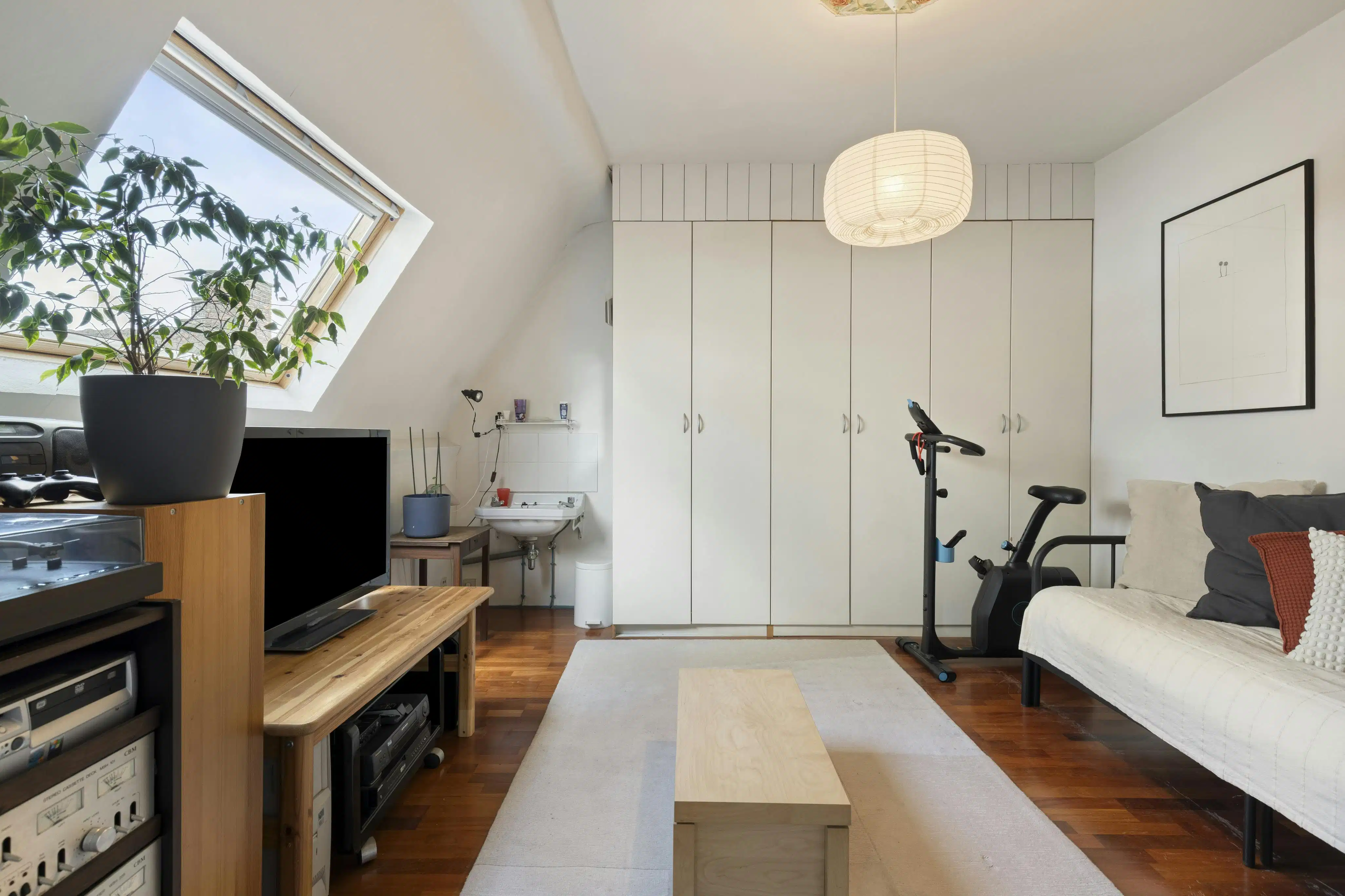 Karaktervol huis met 5 slaapkamers te koop in Brugge foto 16