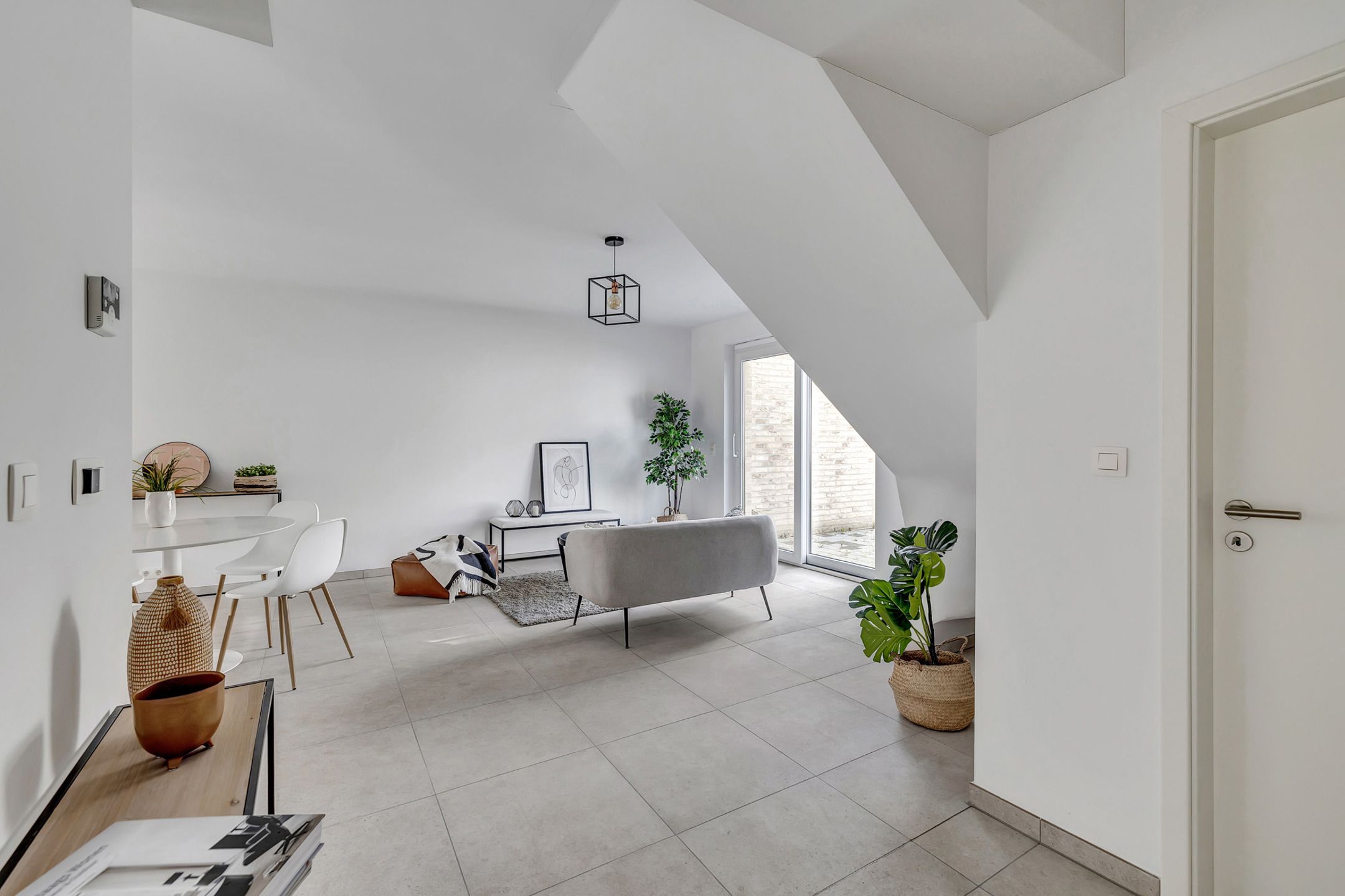 Nieuwbouwwoning met 4 slaapkamers en uitstekende verbinding foto 3
