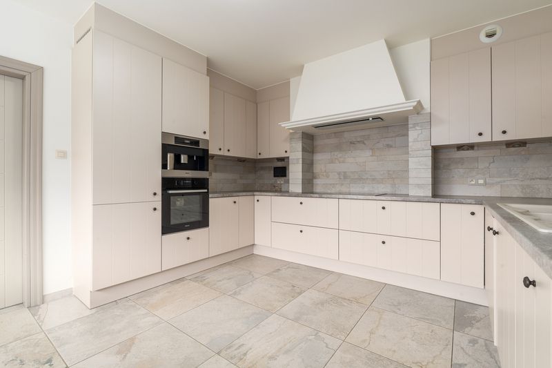 Ruime, instapklare villa nabij centrum Beitem – op slechts 10 min van Roeselare voorzien van  5 à 6 slpks. foto 6