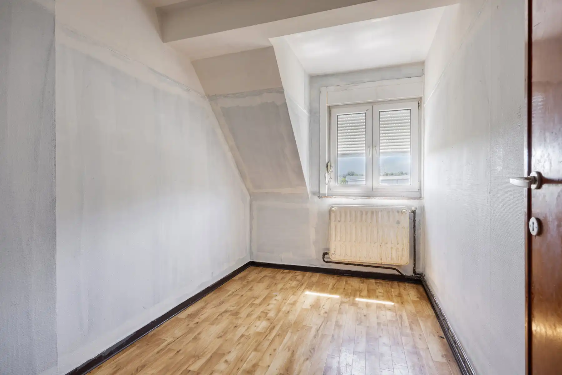 Gunstig gelegen woning met 3 slaapkamers, tuin en garage foto 20