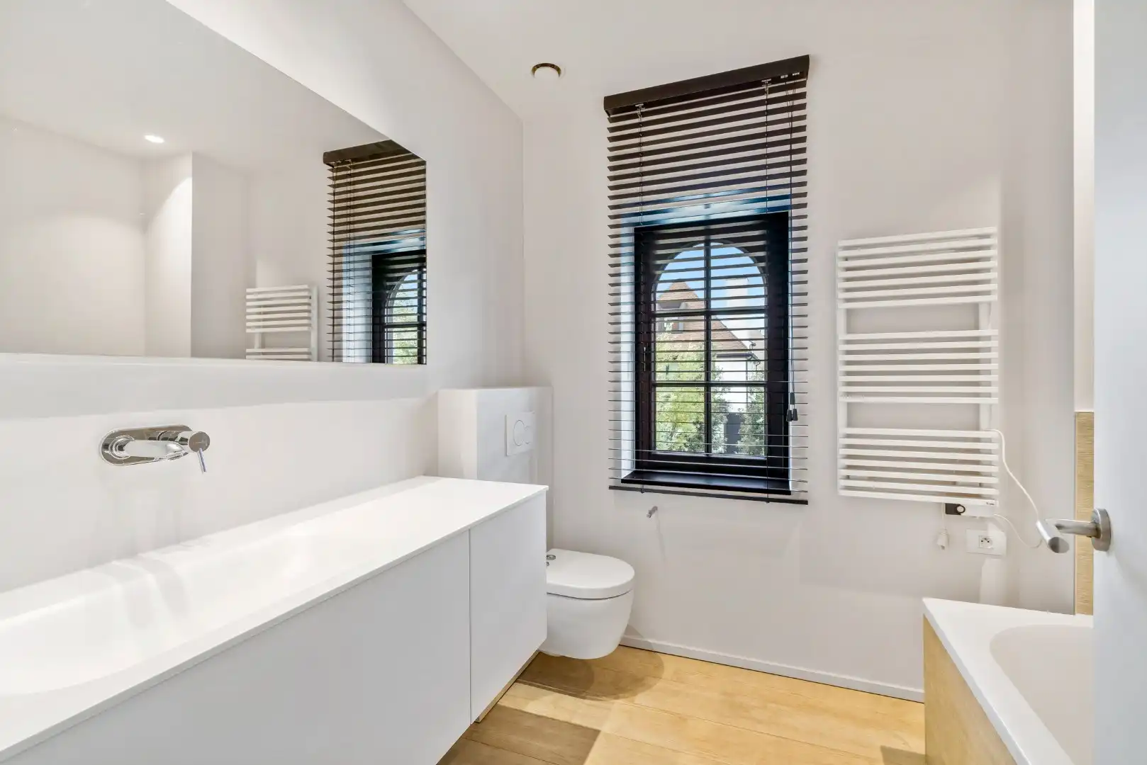 Duinenwater - zonnige en ruime woning met 5 slk's en dubbele garage!  foto 10