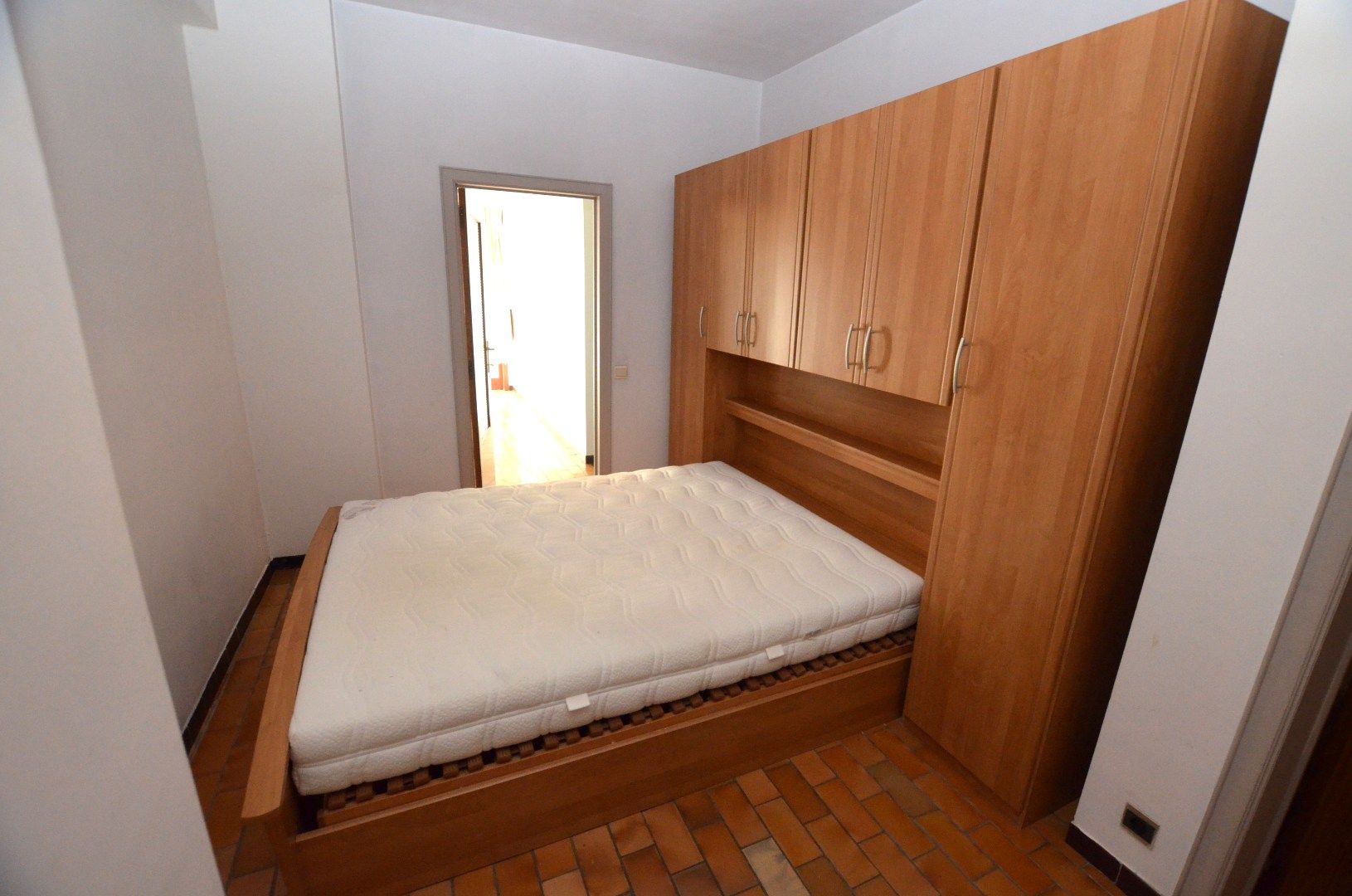 Centraal gelegen gelijkvloers appartement met terras foto 5