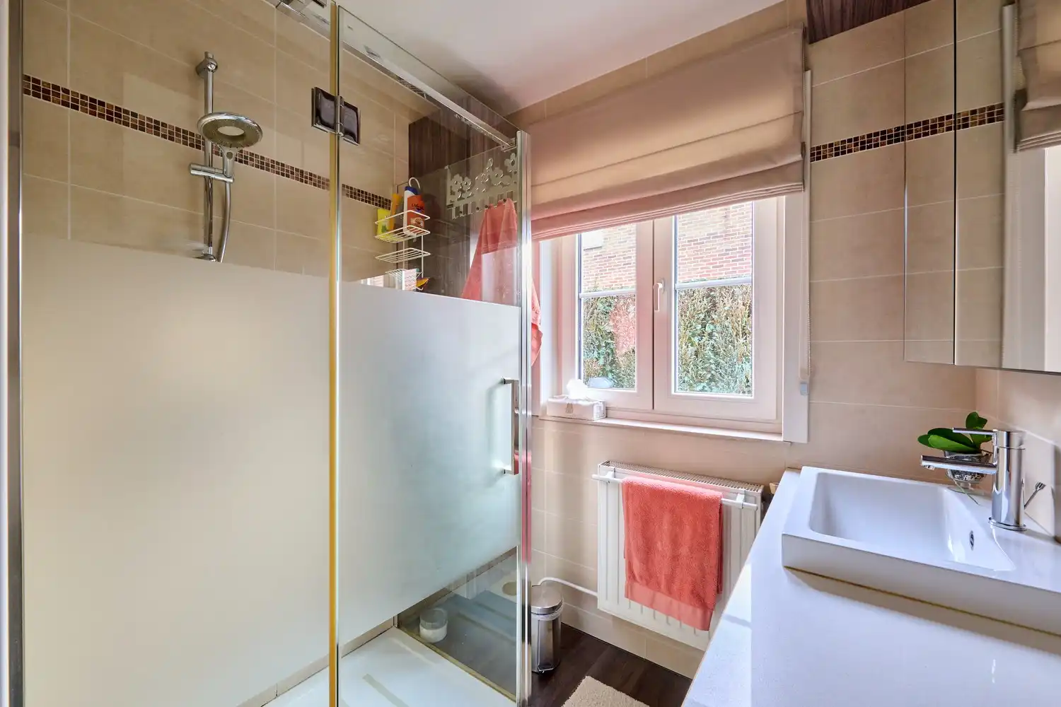 Praktisch ingedeeld keurig onderhouden landhuis - landelijk gelegen foto 14