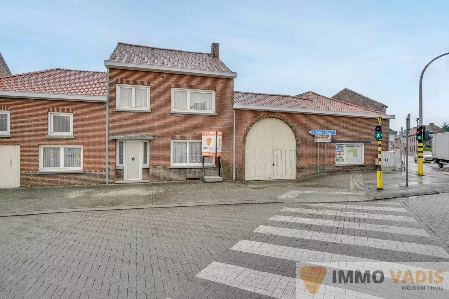 Hoofdfoto van de publicatie: Hoeve op ruim perceel met extra bouwgrond