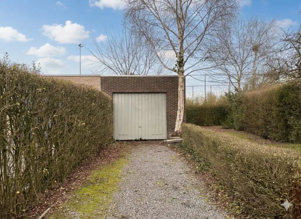  Halfopen gezinswoning te koop in Bissegem! foto 16