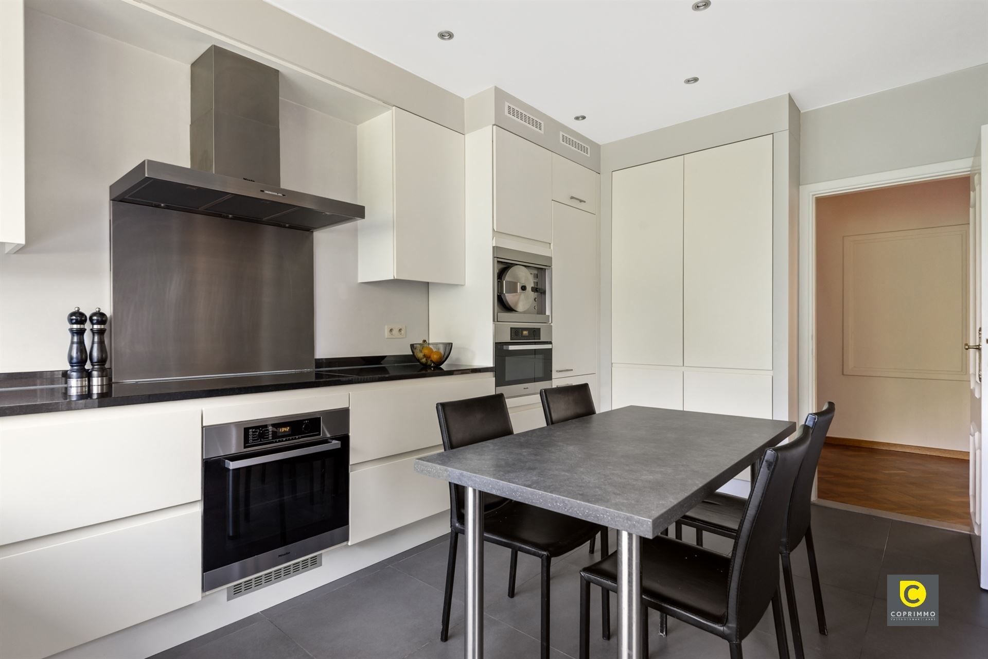 Woning: 4 slk, gevelbreedte  8m foto 6