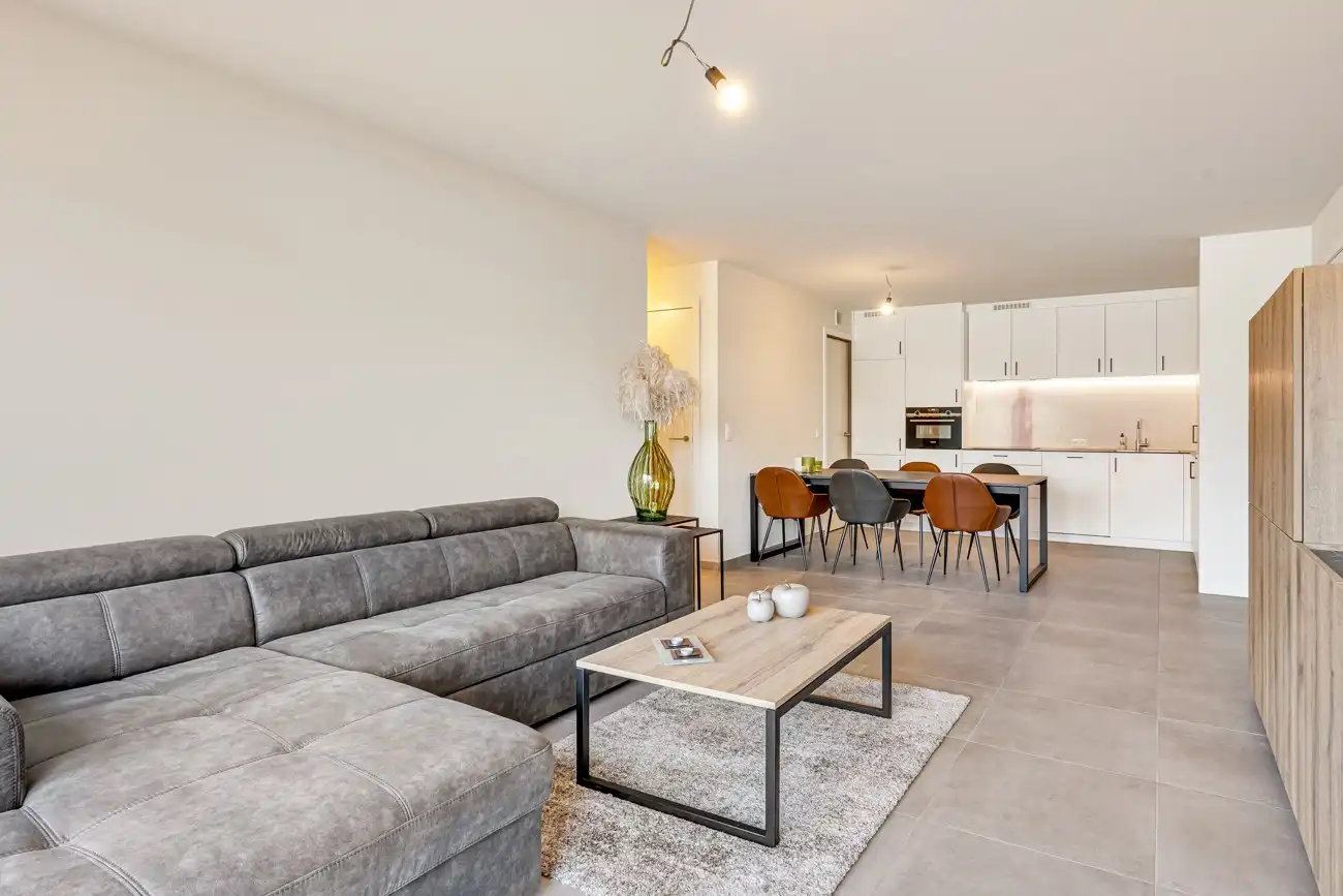 Recent gelijkvloers appartement met tuin en parkeerplaats! foto 2