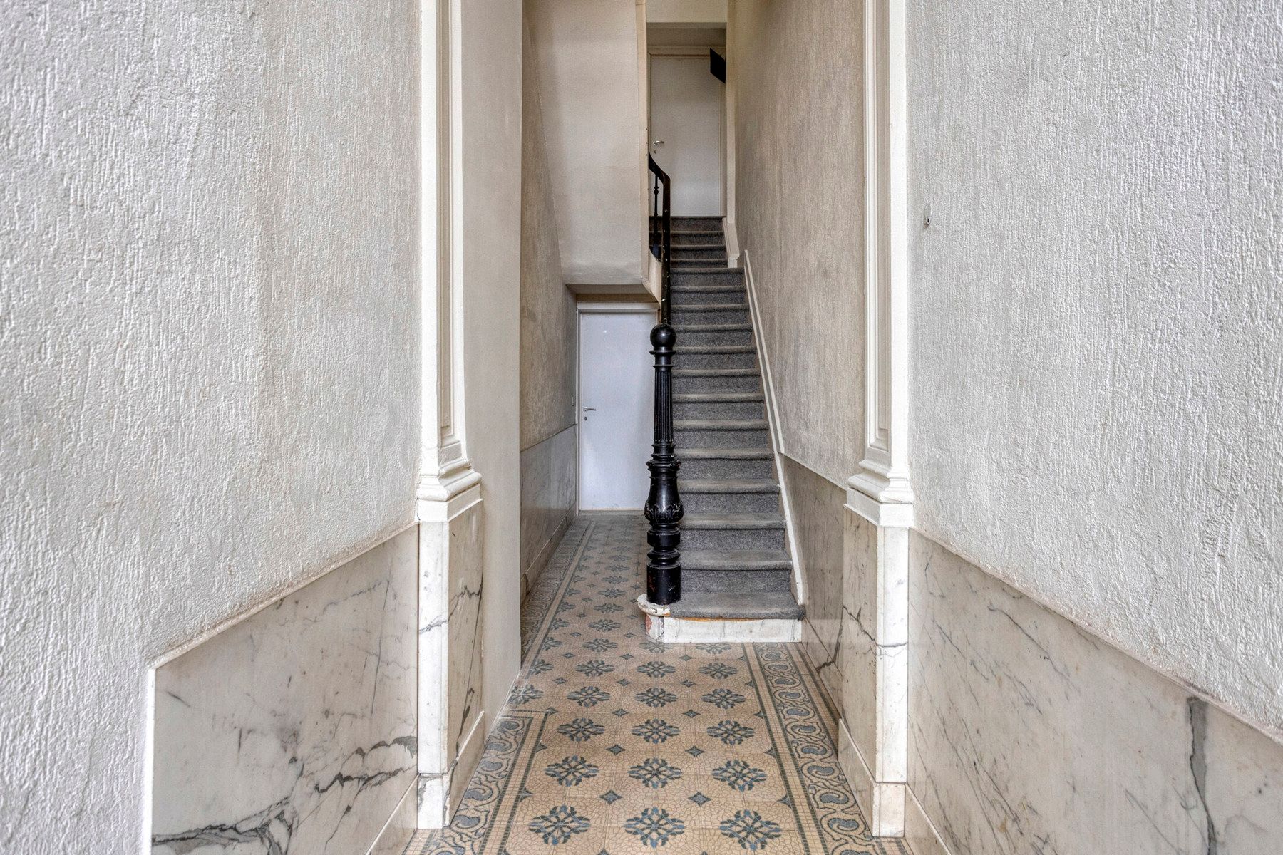Instapklaar één-slaapkamerappartement (V2) op toplocatie. foto 2