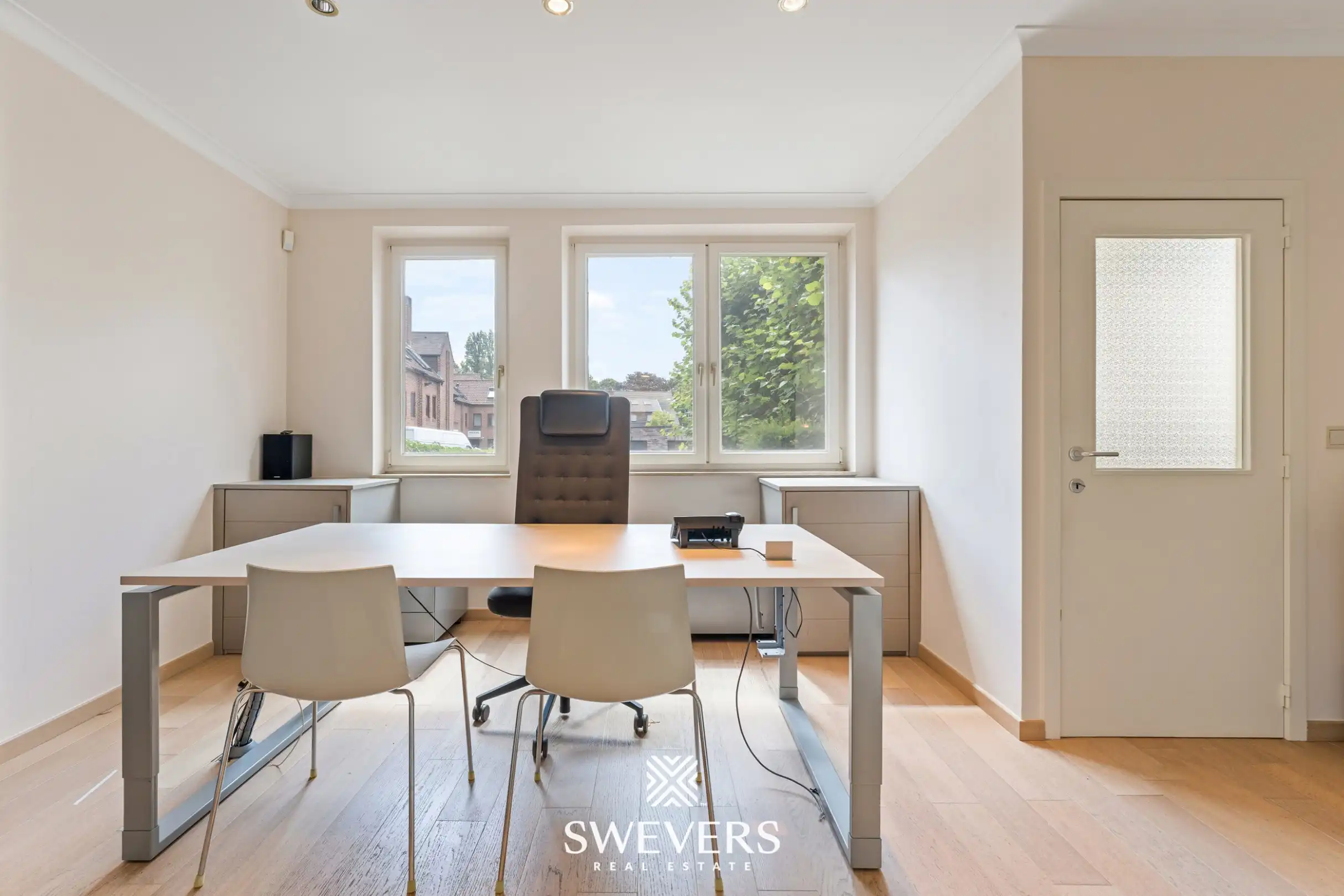 Instapklaar handelspand (161 m²) in Beringen-Centrum foto 10