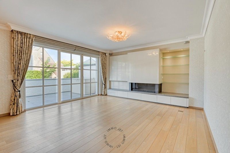 Stijlvol wonen in hartje Sint-Niklaas – luxe appartement van 169m² met terras van 37m² in Residentie Het Begijnhofke foto 6