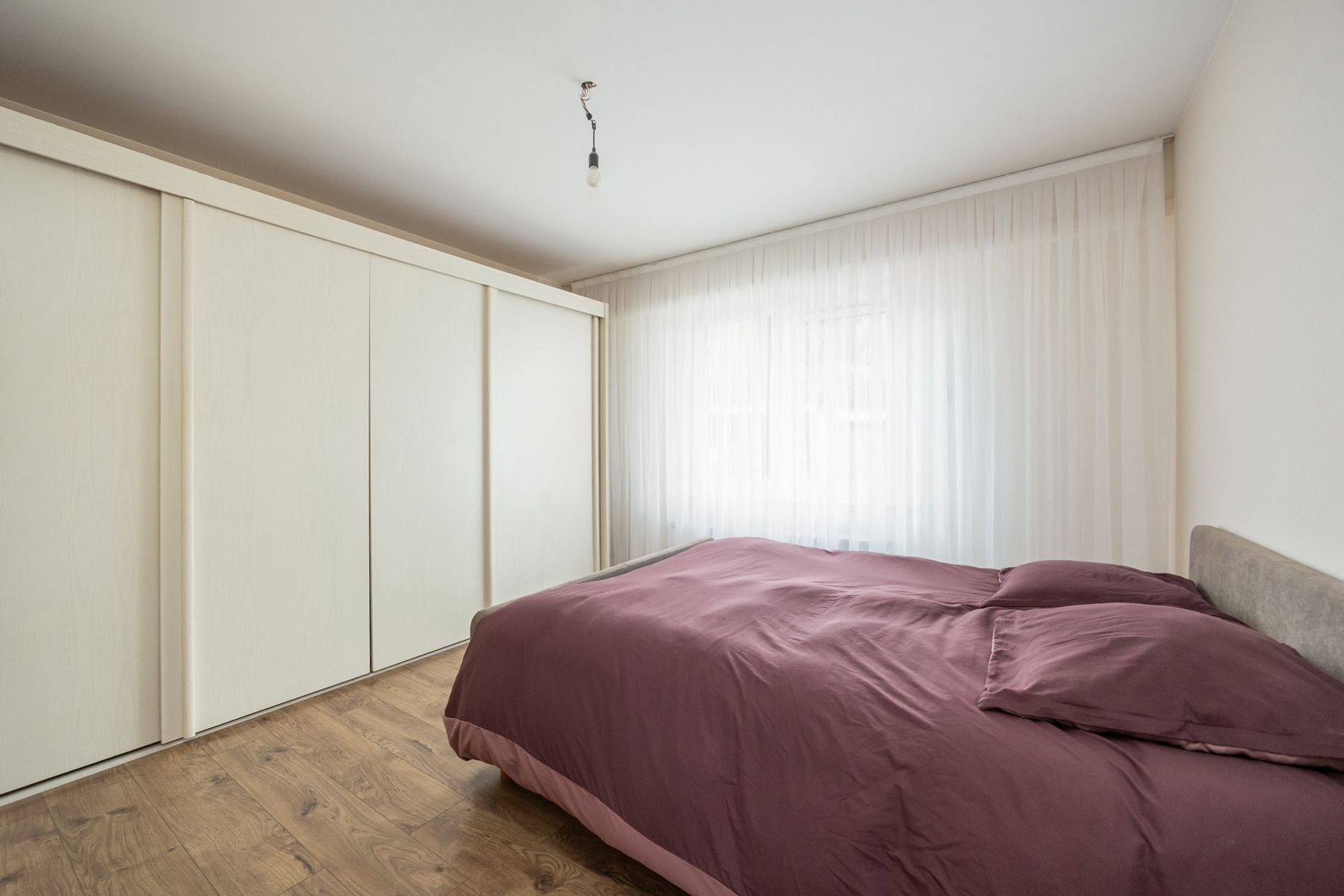 Gerenoveerd app met 2slk en garage foto 15