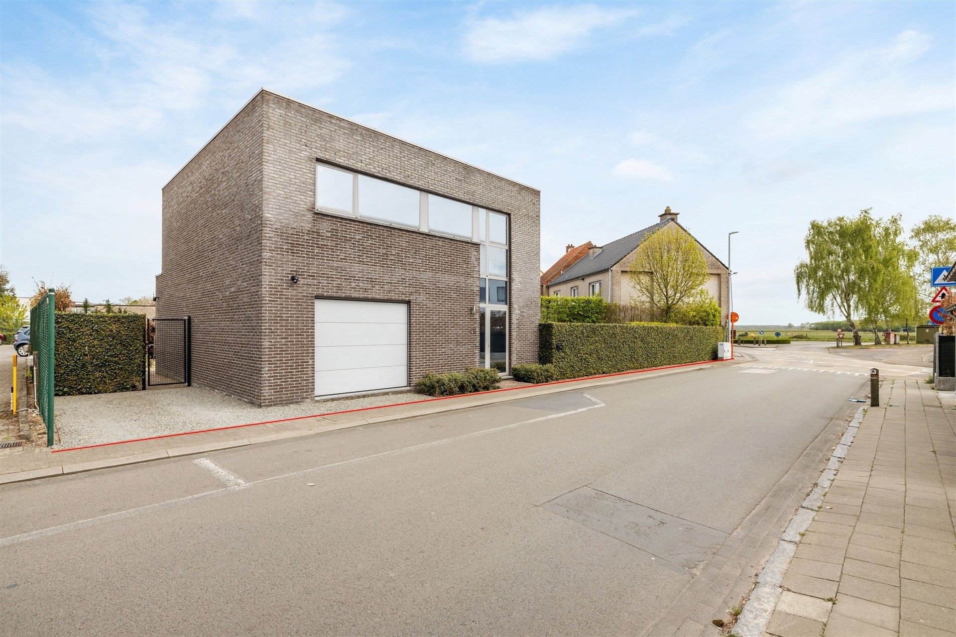 Recente gezinswoning met 3 slaapkamers en inpandige garage (BJ 2014) foto 28