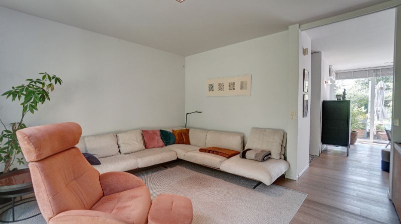 Exclusieve moderne villa van 389m² met openluchtzwembad foto 12
