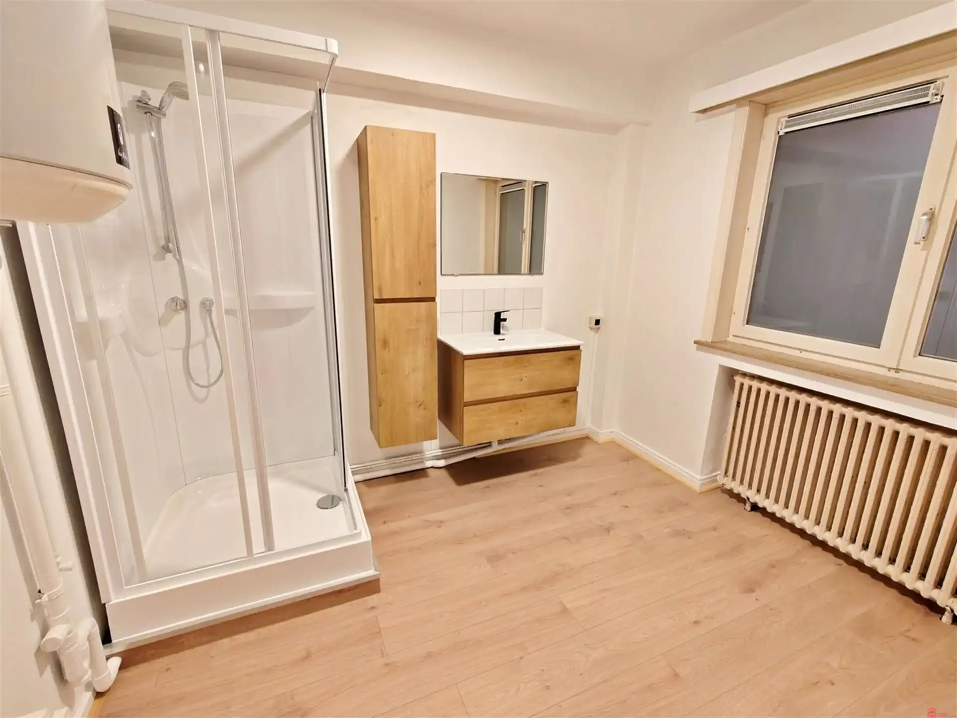 Instapklaar gelijkvloers appartement in hartje Kortrijk foto 7