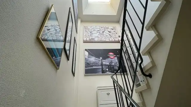 Standaard appartement met garage en 2 slaapkamers in Antwerpen, bouwjaar 1962, energielabel B, foto 3