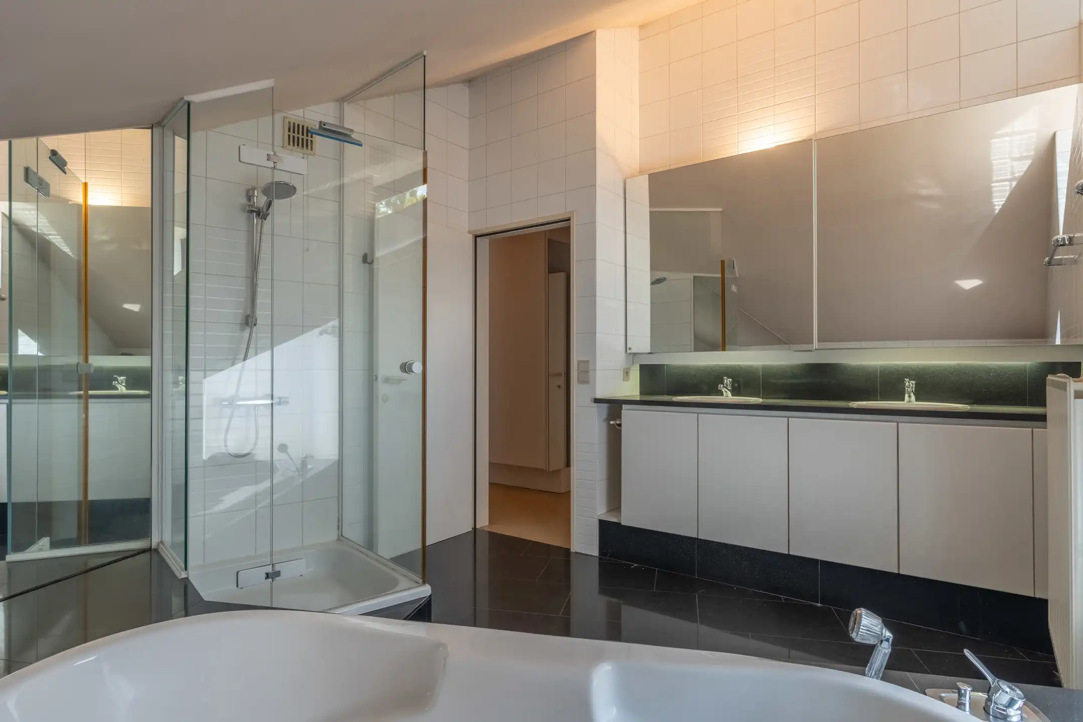 Ruime architectenvilla met 8 slpk's op 1.832 m² te Vosselaar foto 42