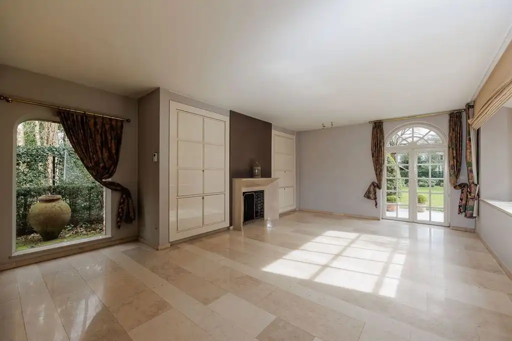 Mooie villa in de doodlopende straat in wijk "Zonnebos" foto 3