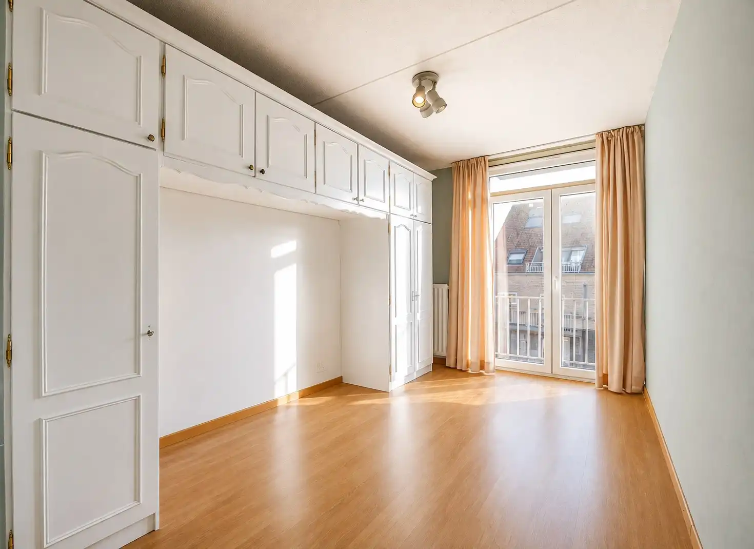 Appartement met frontaal zeezicht. foto 9
