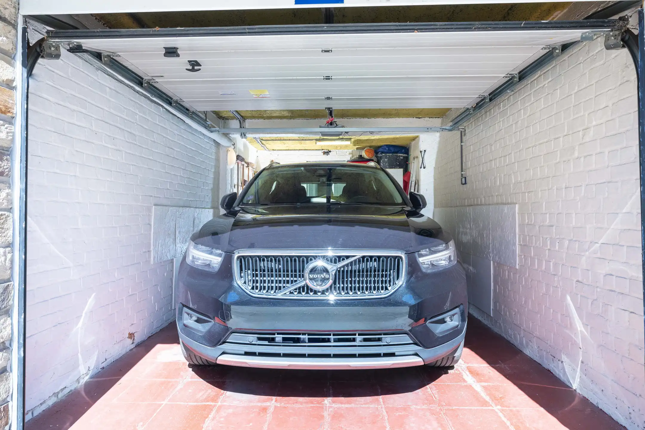 Mooie volumes en grote tuin, een zeldzaamheid in de stad foto 18