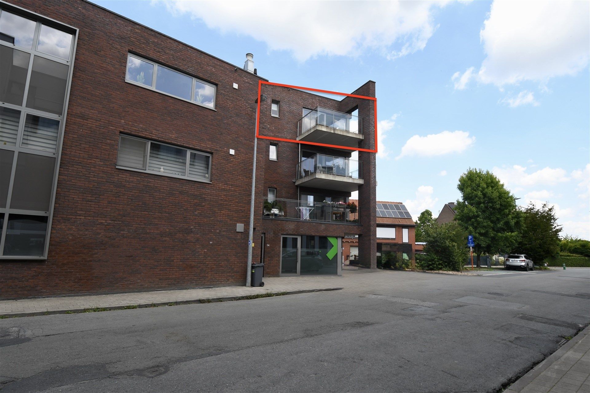 Instapklaar appartement met twee slaapkamers in Sint-Niklaas foto 2