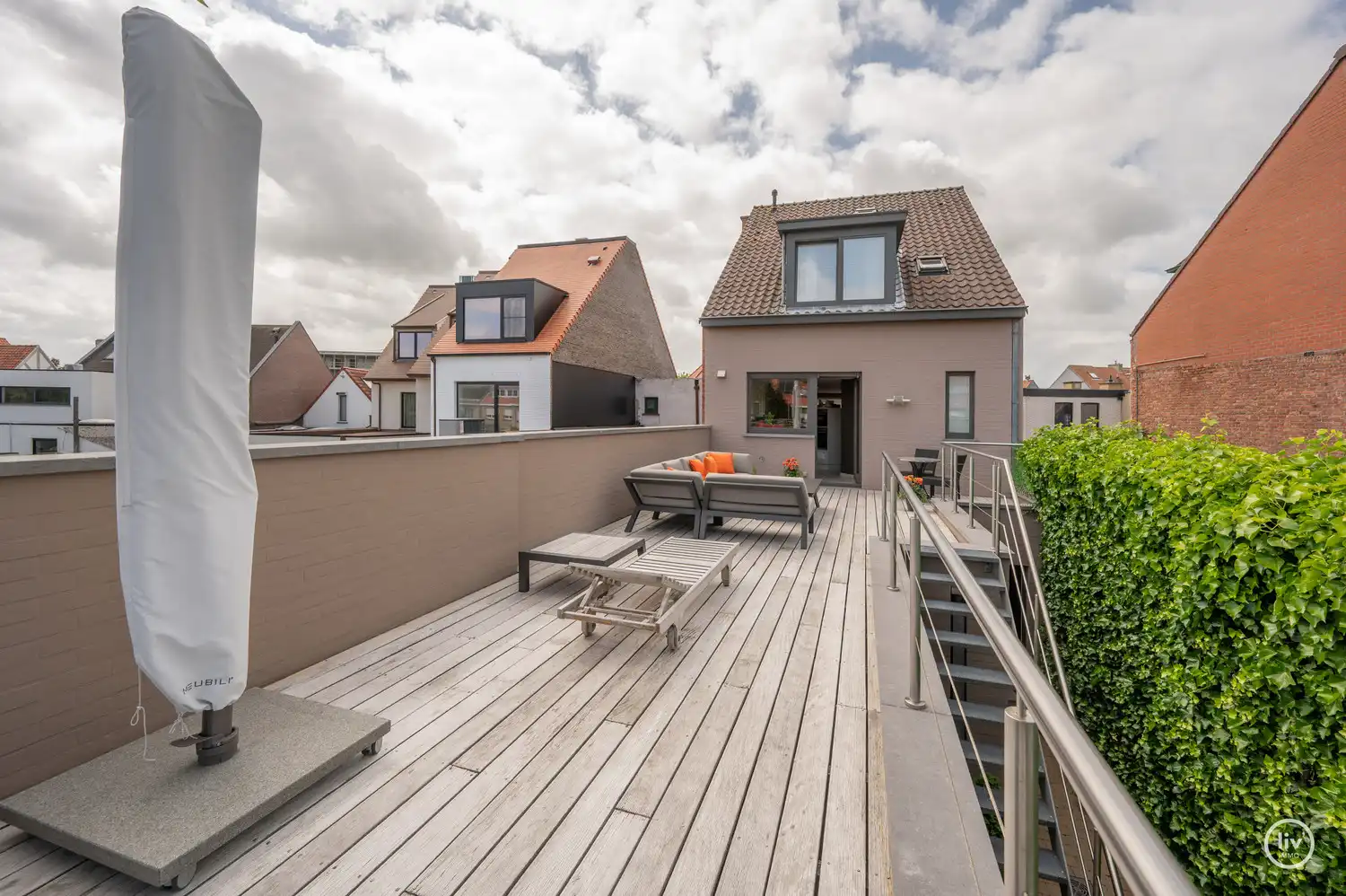 Ruime verzorgde bel-étage woning in het hartje van Oud-Knokke foto 18
