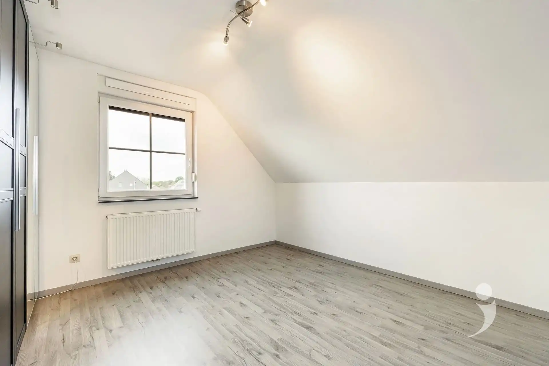 Bijzonder ruim appartement met prachtig vergezicht foto 19