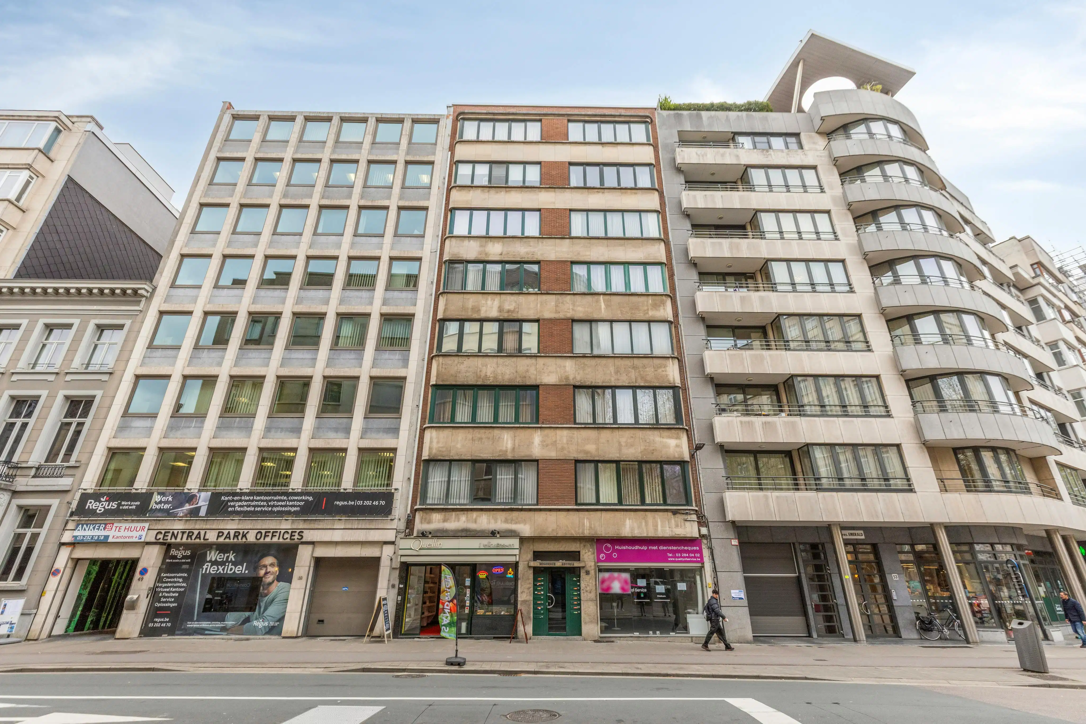 Lichtrijk 2 slaapkamer penthouse te koop bij Stadspark foto 2