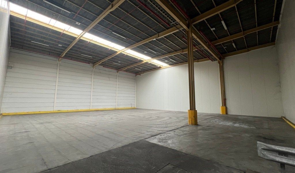 Opslagruimte met laadkade te huur in Zwijnaarde foto 6