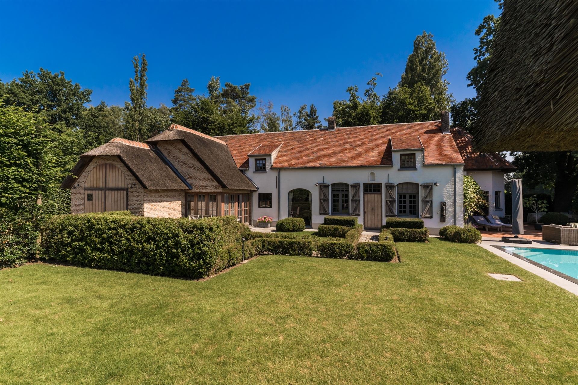 Authentieke hoeve met 4 slpks, poolhouse en zwembad foto 2